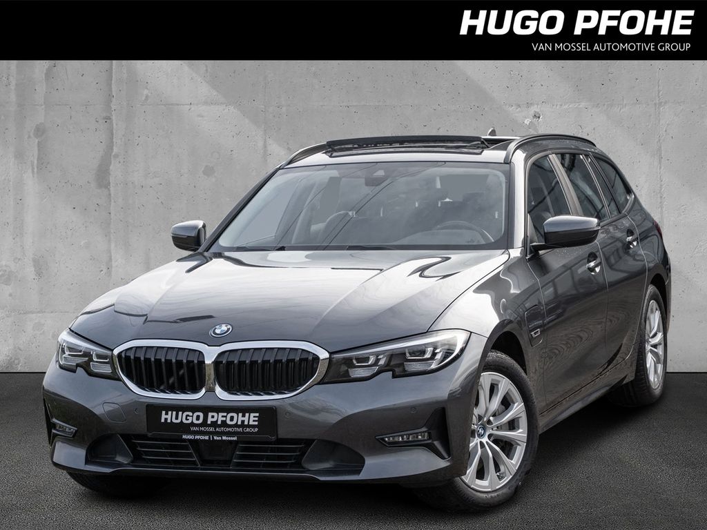 BMW 330 2021