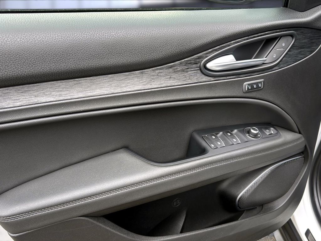 Alfa Romeo Stelvio 2021