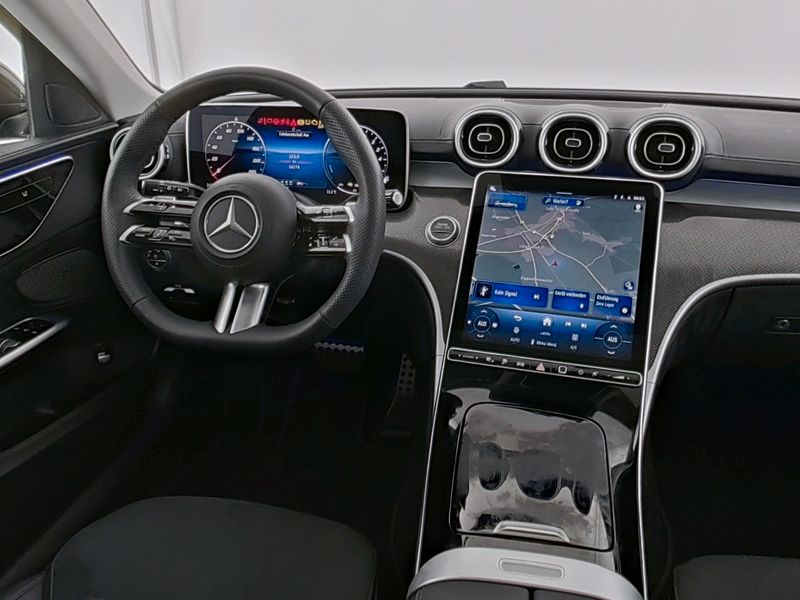 Mercedes-Benz C 300 2025
