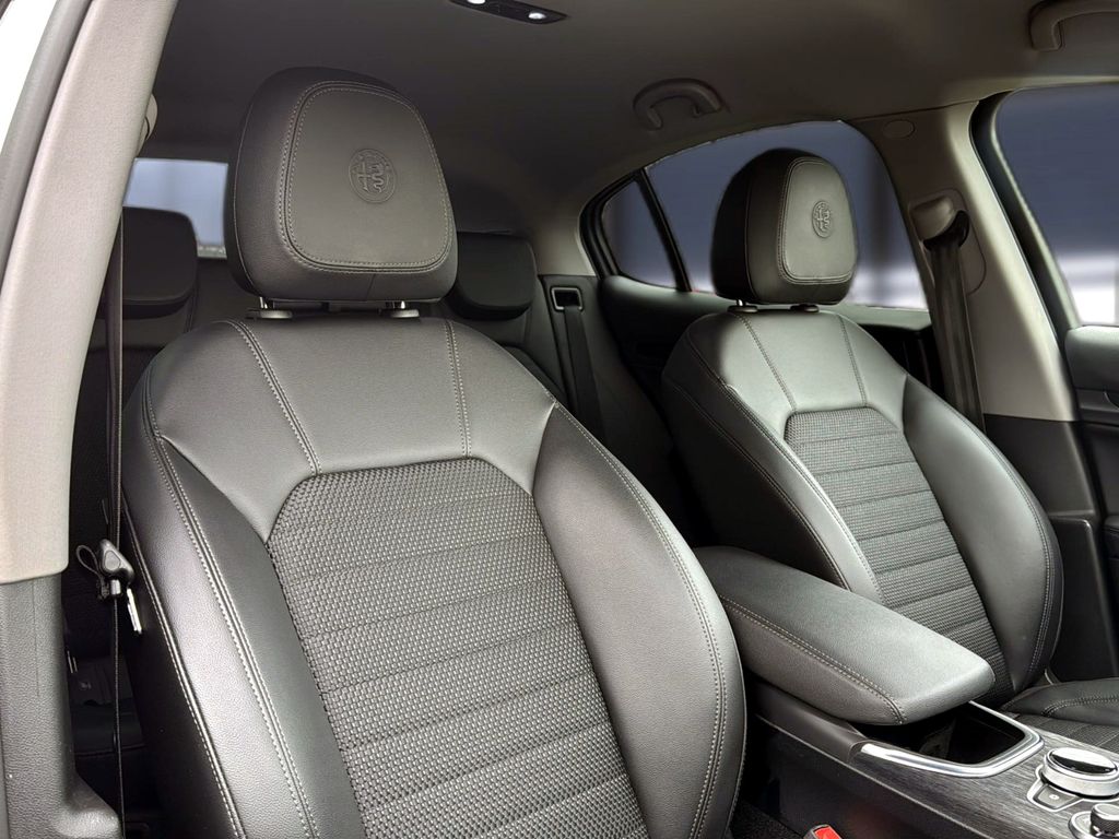 Alfa Romeo Stelvio 2021