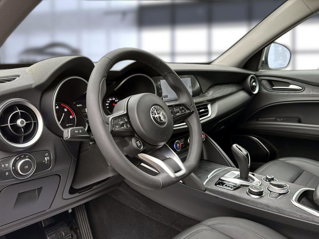 Alfa Romeo Stelvio 2021