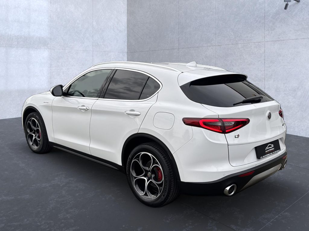 Alfa Romeo Stelvio 2021