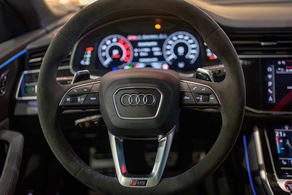 Audi RSQ8 2025