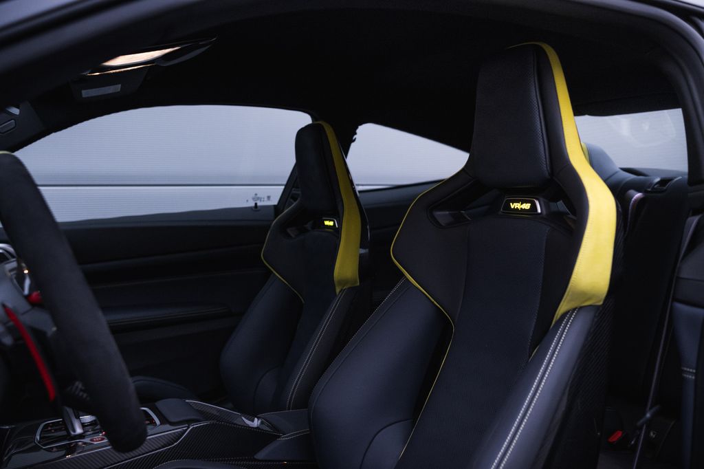 BMW M4 2025