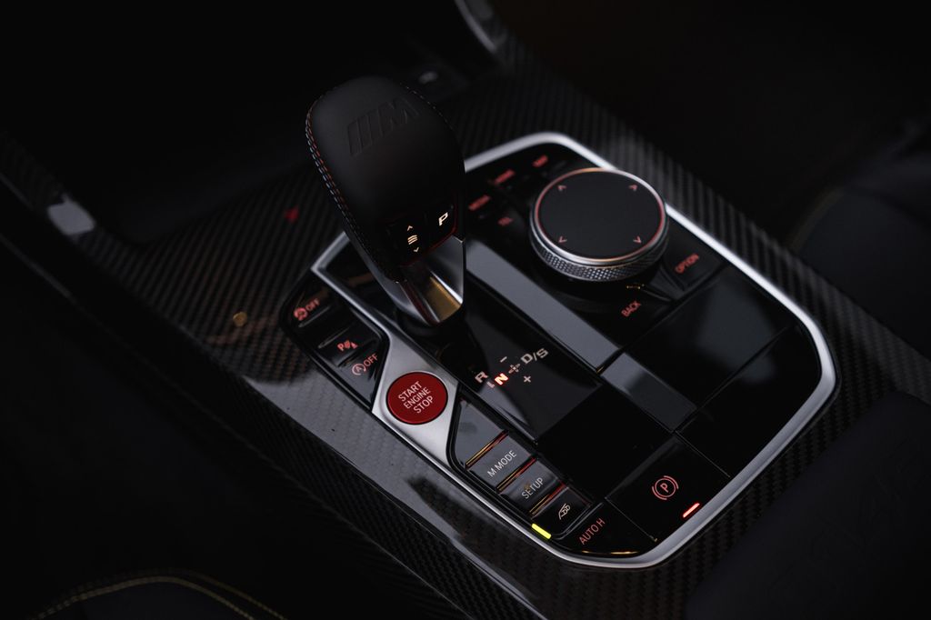 BMW M4 2025
