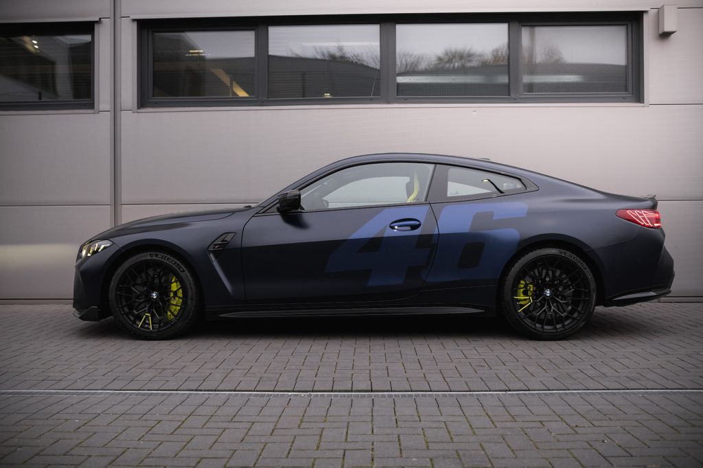 BMW M4 2025