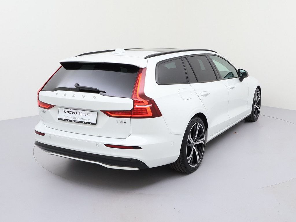 Volvo V60 2025