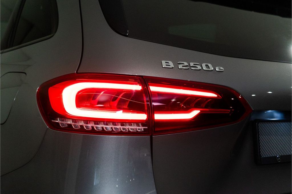 Mercedes-Benz B 250 2021