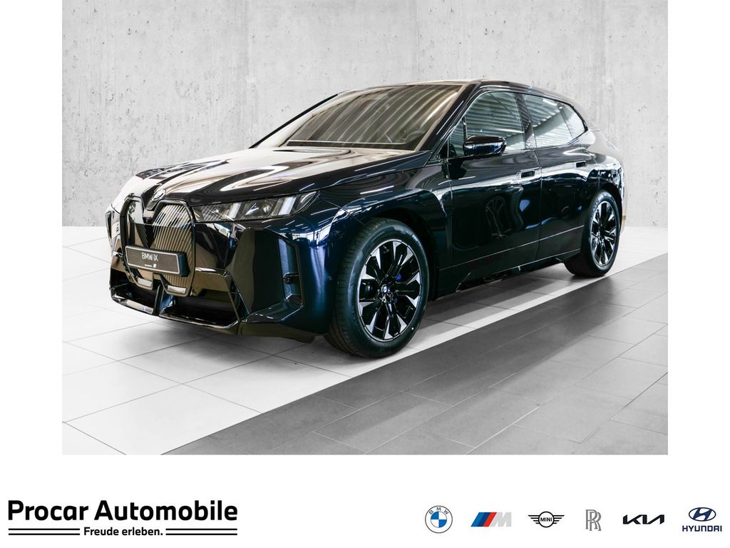 BMW iX