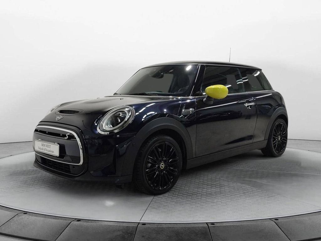 MINI Other 2022