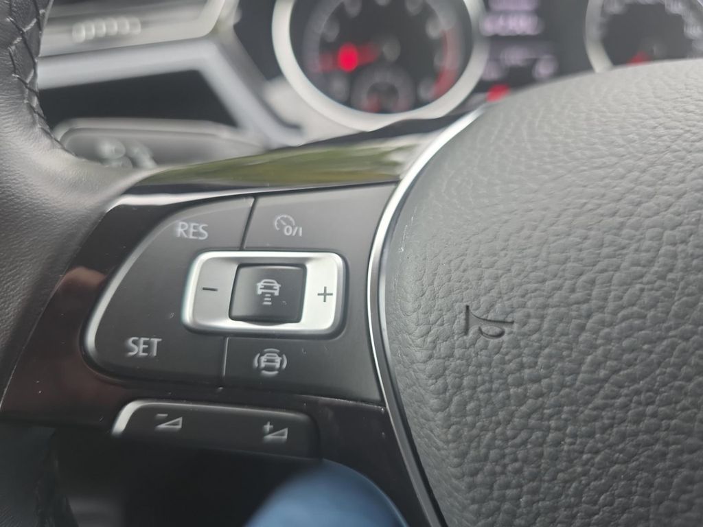 Volkswagen Touran 2021