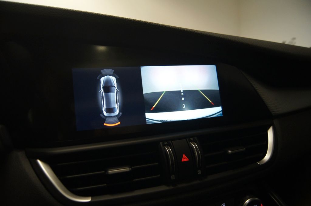 Alfa Romeo Giulia 2024