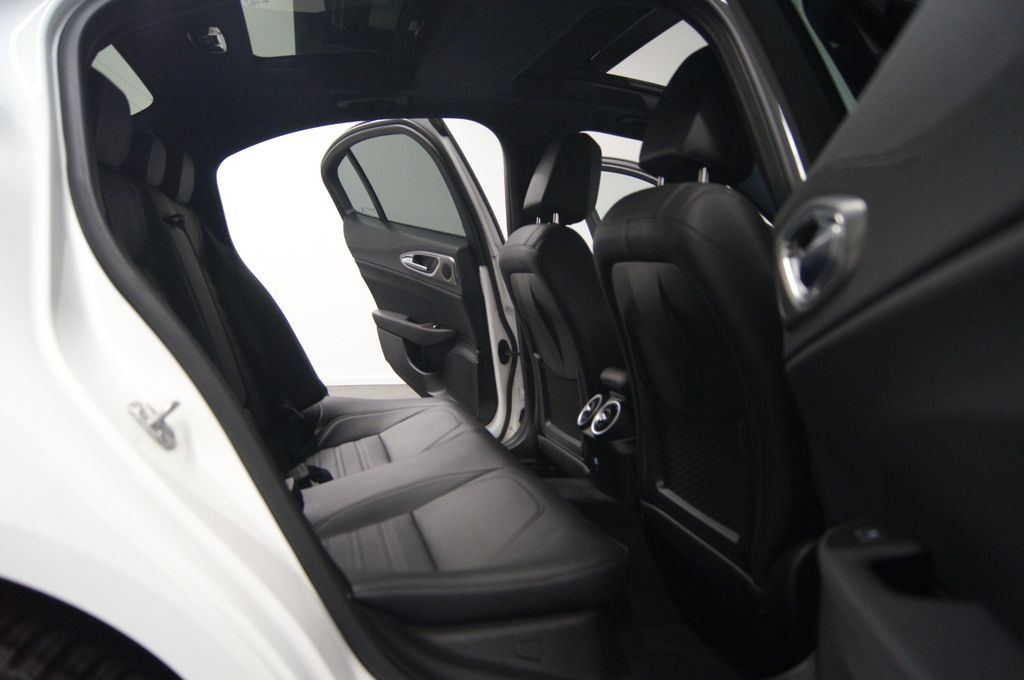 Alfa Romeo Giulia 2024