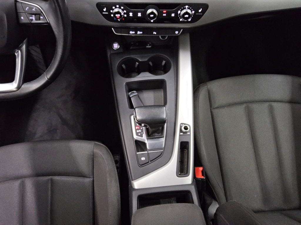 Audi A4 2021