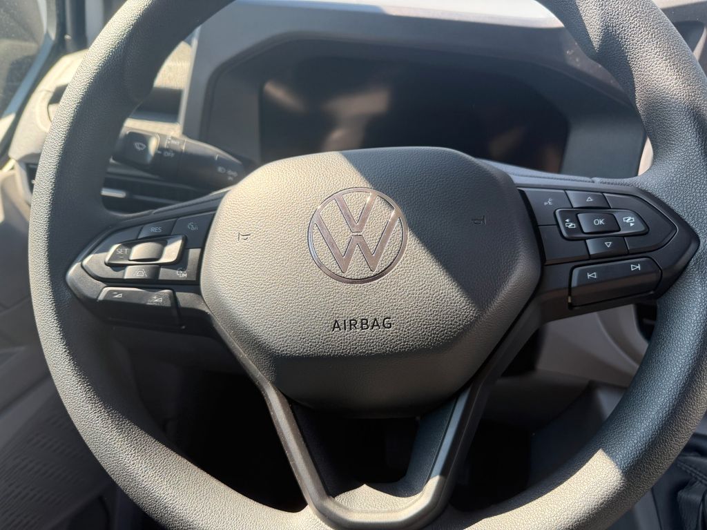 Volkswagen T7 Transporter 2025