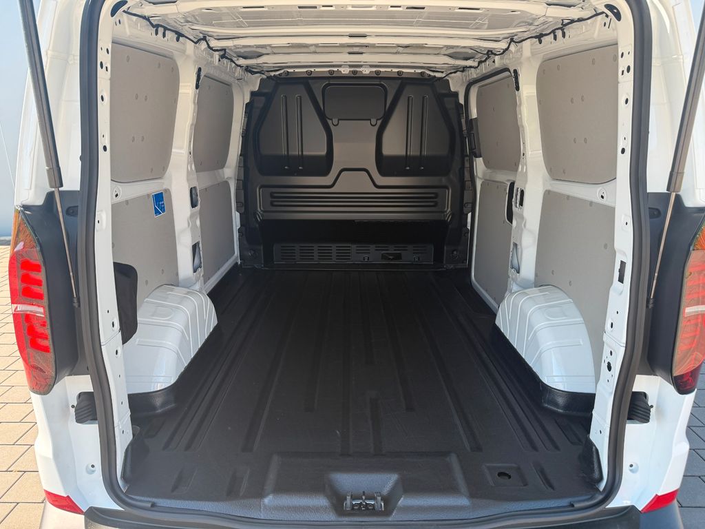 Volkswagen T7 Transporter 2025