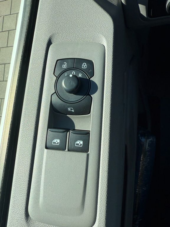 Volkswagen T7 Transporter 2025