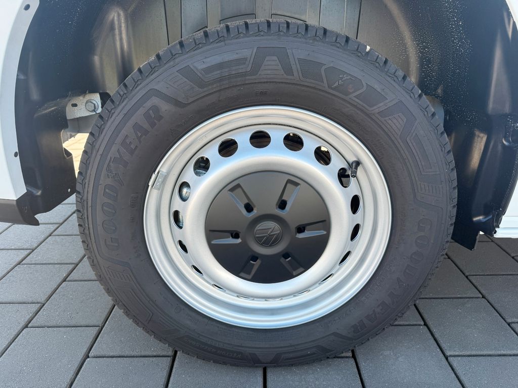 Volkswagen T7 Transporter 2025