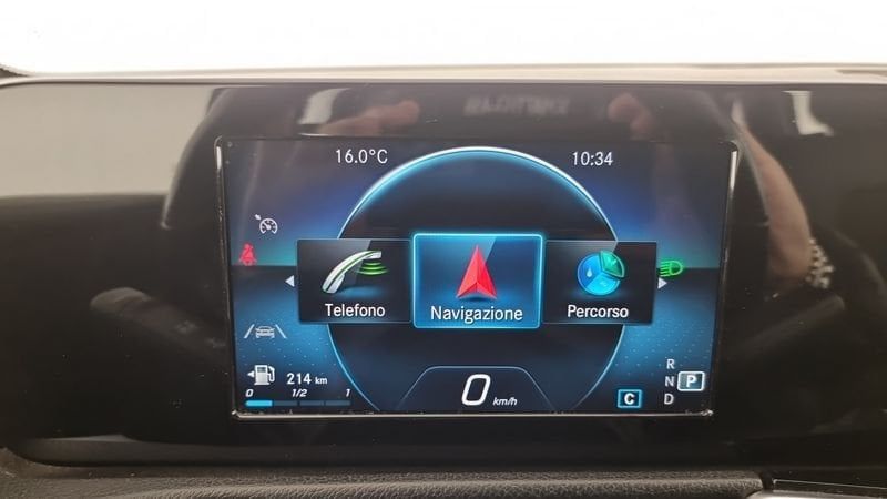 Mercedes-Benz GLB 220 2021