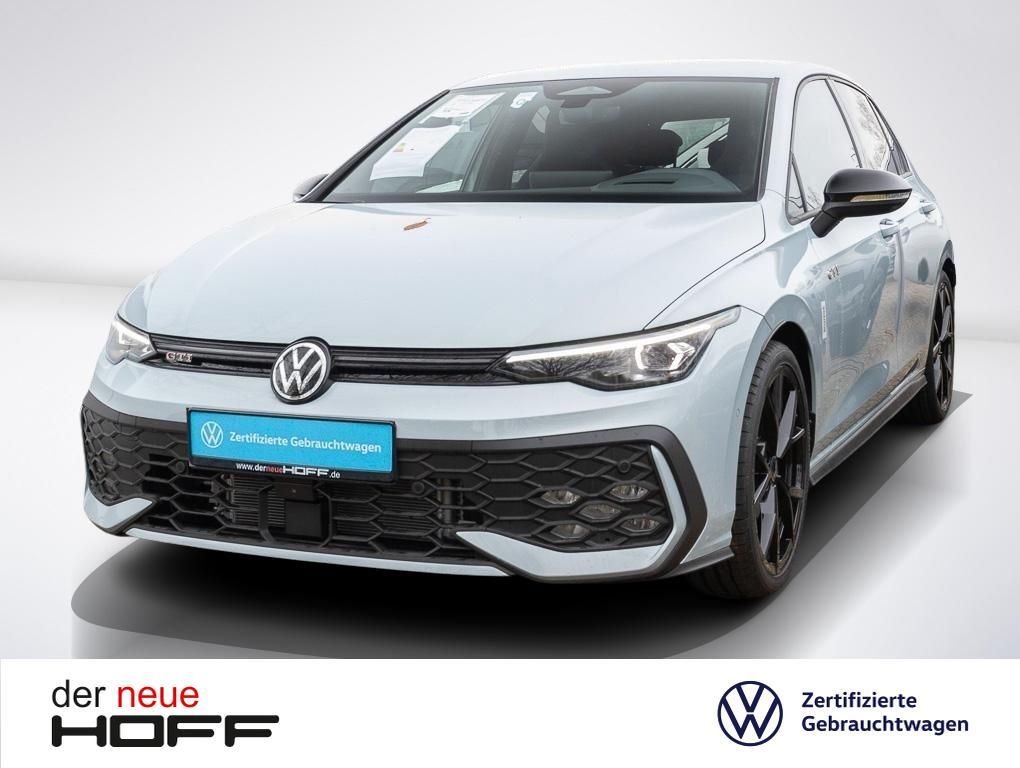 Volkswagen Golf 2025