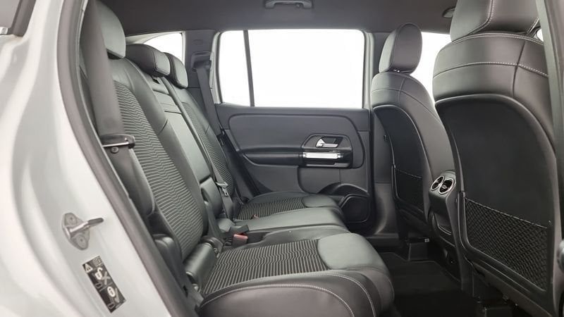 Mercedes-Benz GLB 220 2021