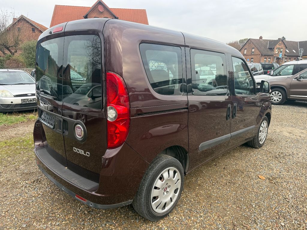 Fiat Doblo 2011