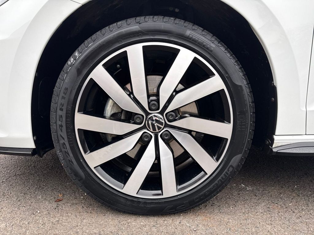 Volkswagen Touran 2025