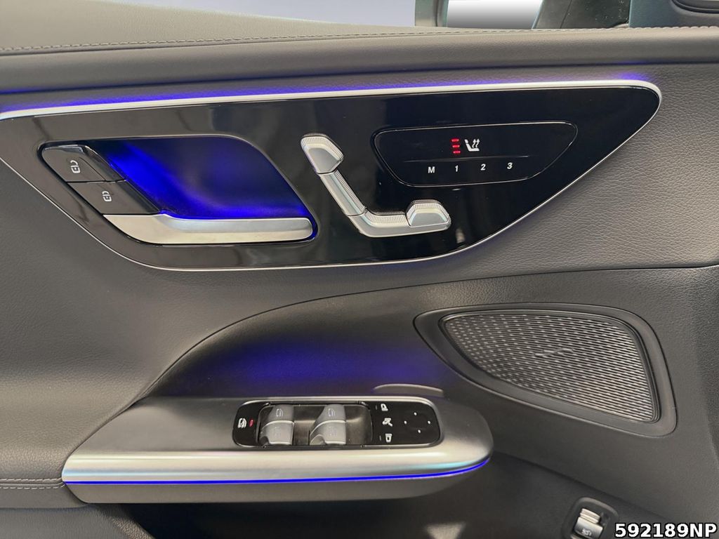 Mercedes-Benz C 300 2025