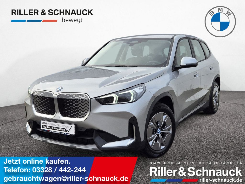 BMW iX1 2024