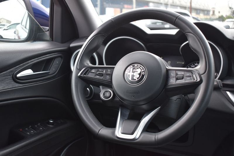 Alfa Romeo Stelvio 2021