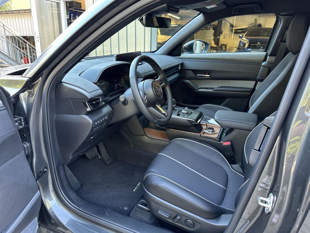 Mazda MX-30 2023