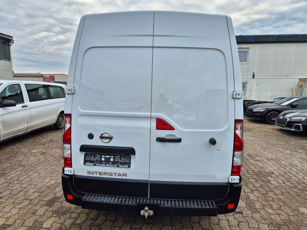 Nissan Interstar 2022