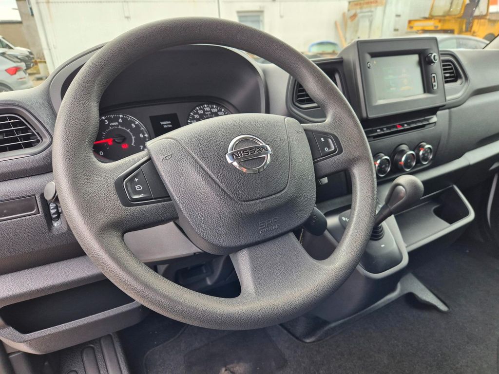 Nissan Interstar 2022