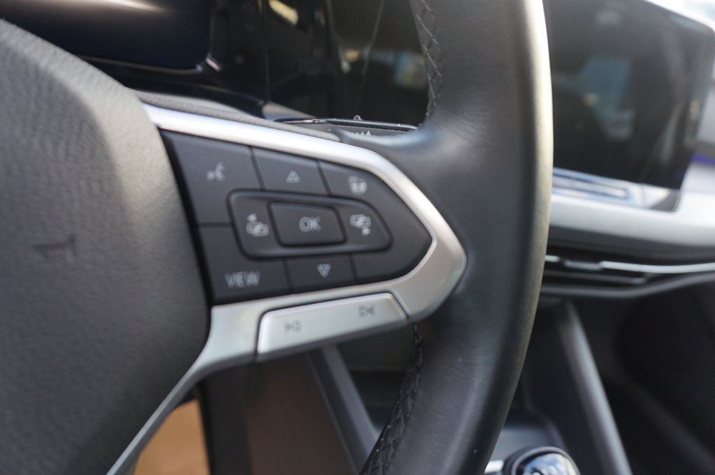 Volkswagen Golf 2021