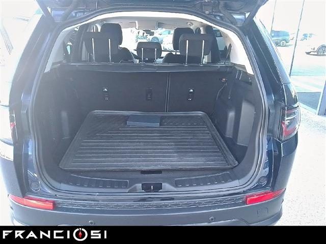 Land Rover Discovery Sport 2021