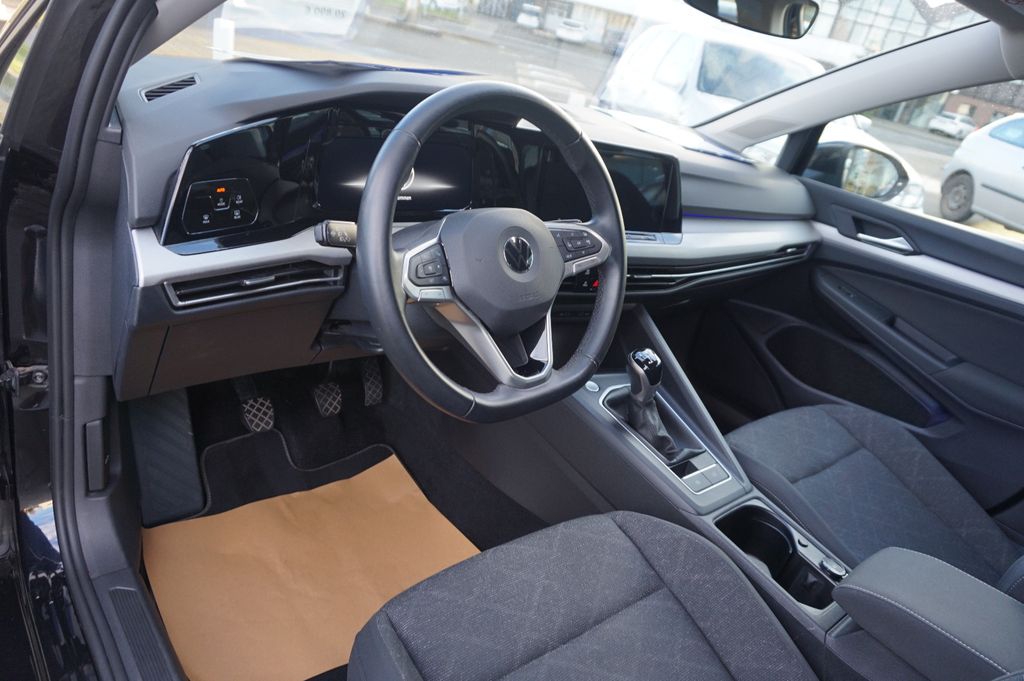 Volkswagen Golf 2021