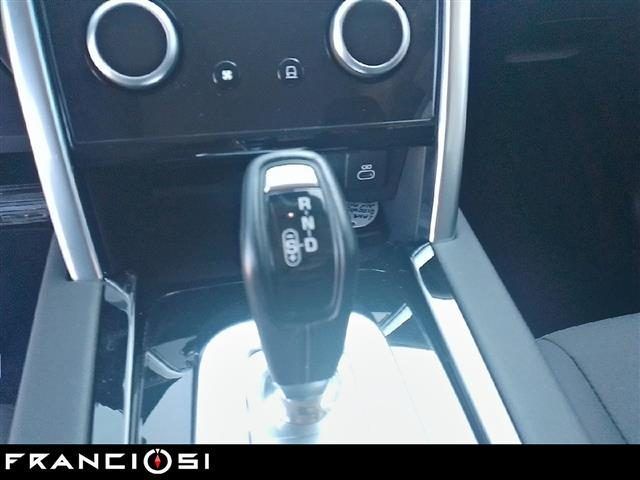 Land Rover Discovery Sport 2021