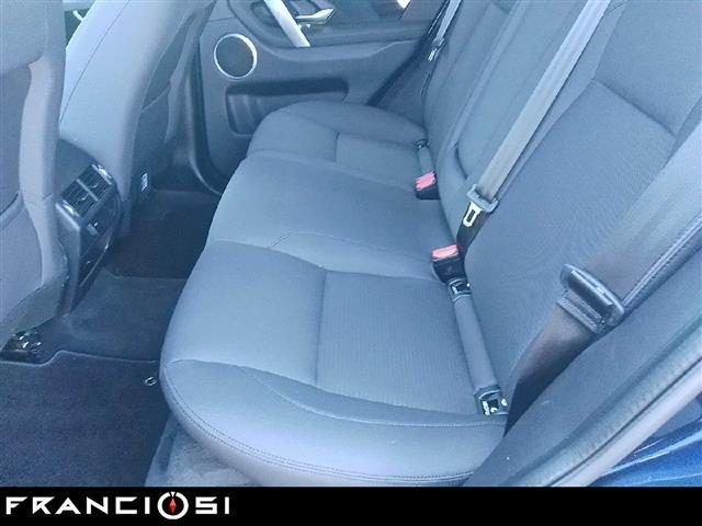 Land Rover Discovery Sport 2021