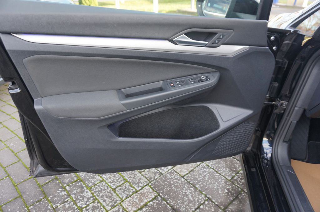 Volkswagen Golf 2021