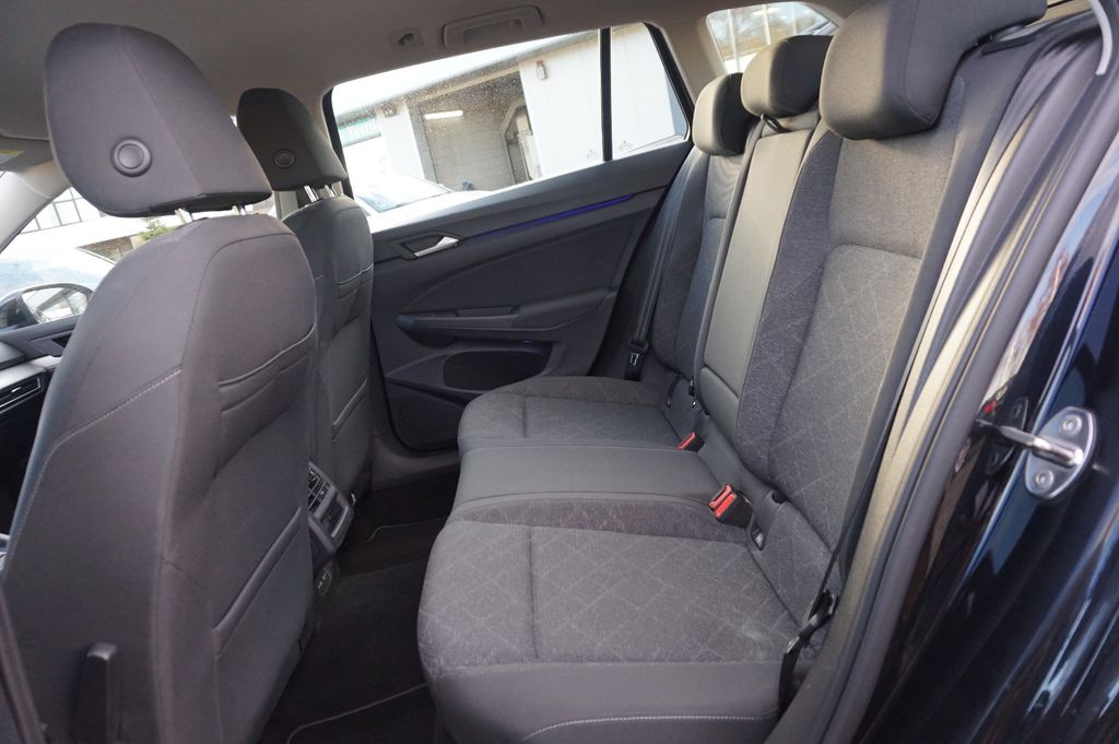 Volkswagen Golf 2021