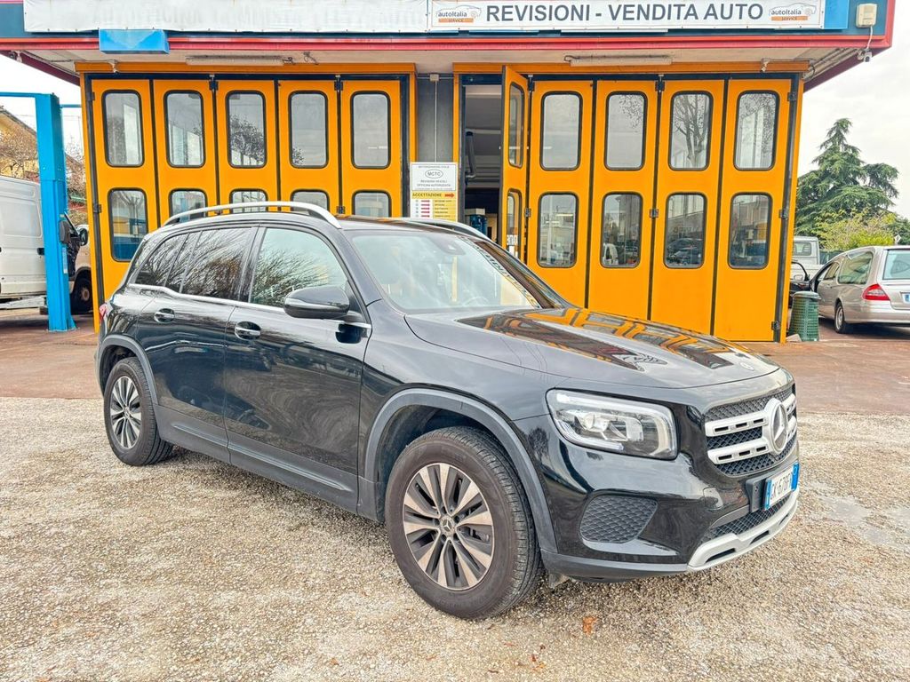 Mercedes-Benz GLB 200 2022
