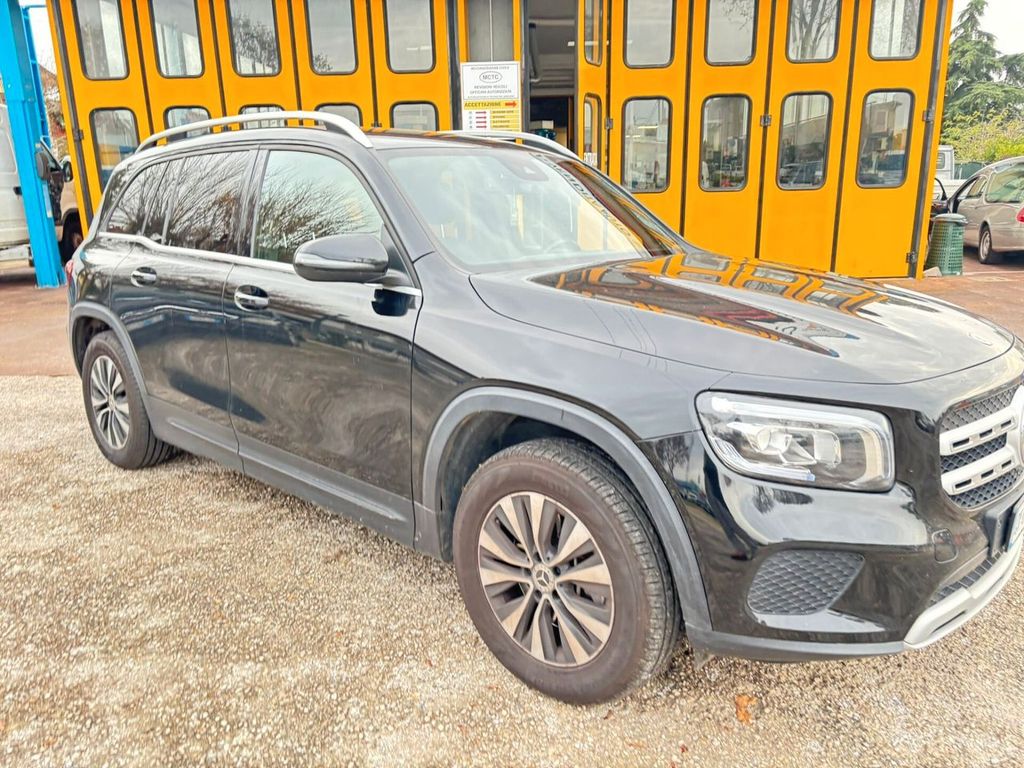 Mercedes-Benz GLB 200 2022
