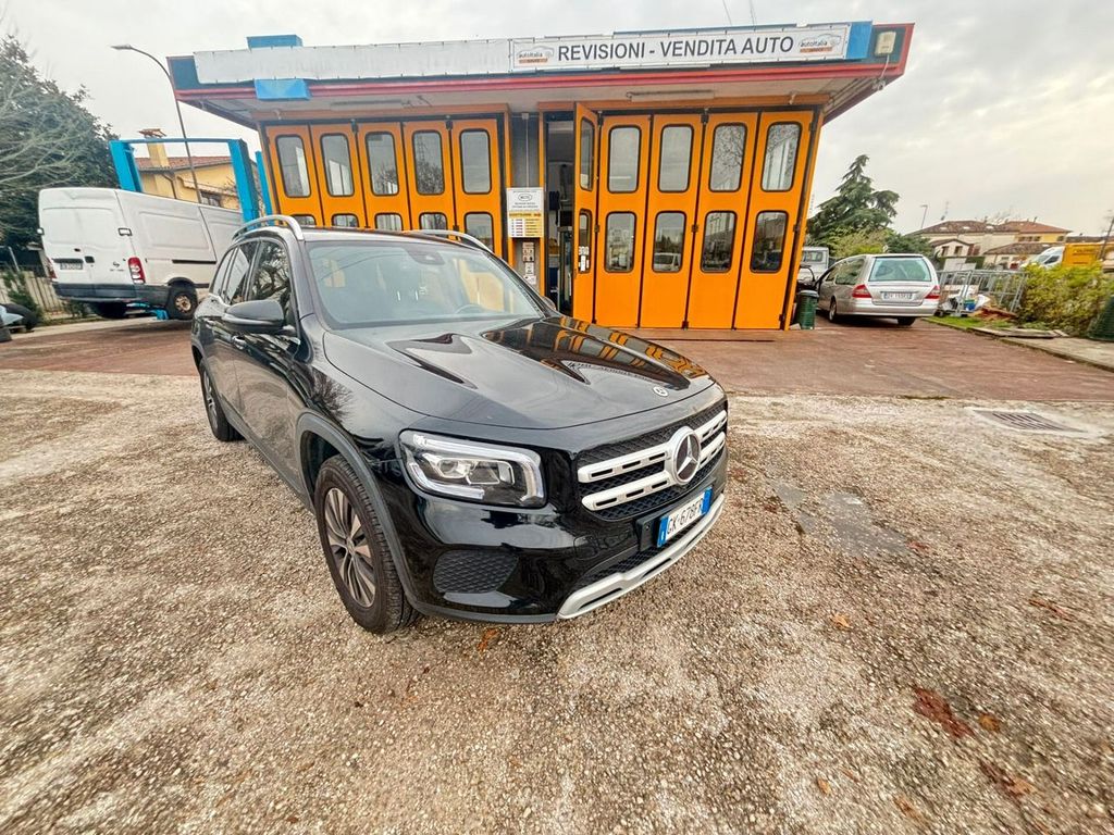 Mercedes-Benz GLB 200 2022