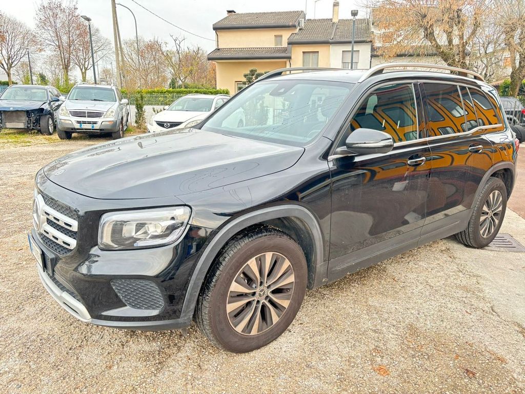 Mercedes-Benz GLB 200 2022