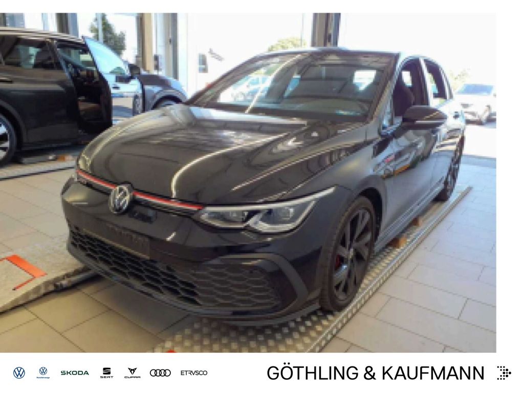Volkswagen Golf 2024