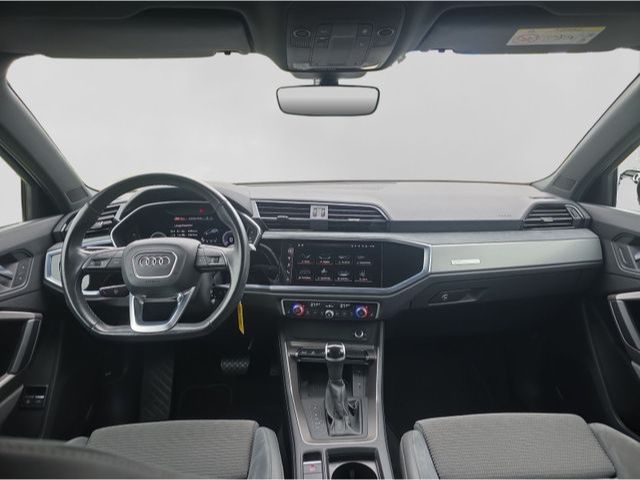 Audi Q3 2021