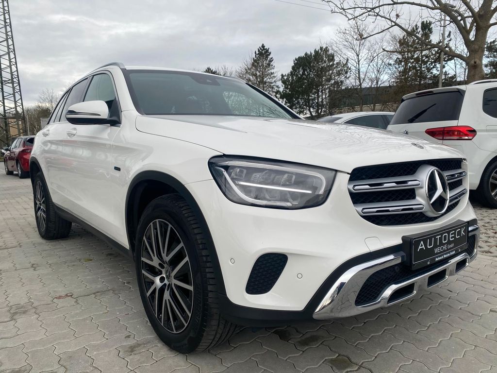 Mercedes-Benz GLC 300 2021