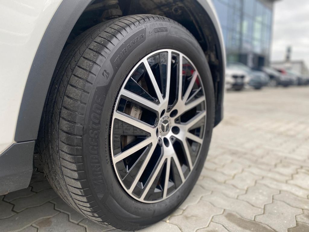 Mercedes-Benz GLC 300 2021