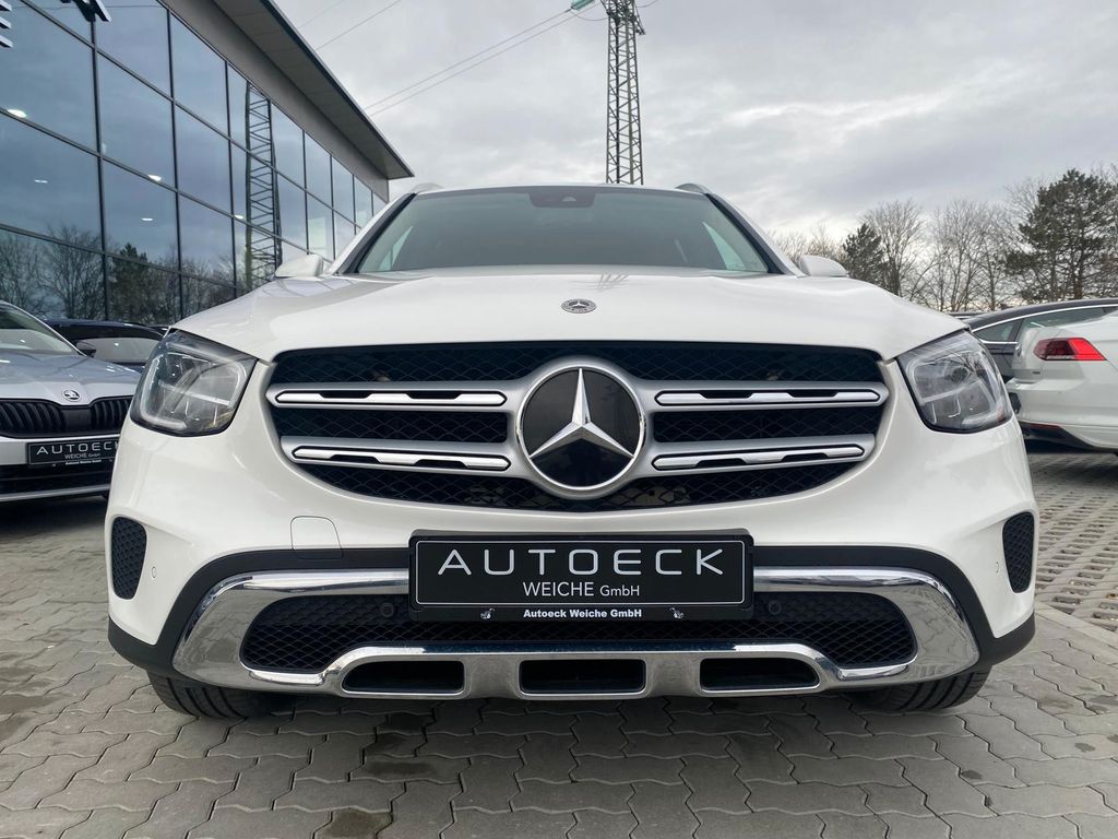 Mercedes-Benz GLC 300 2021