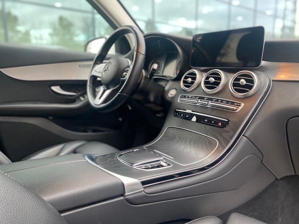 Mercedes-Benz GLC 300 2021